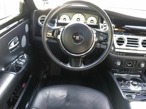 Used 2011 Rolls-Royce Ghost image 14