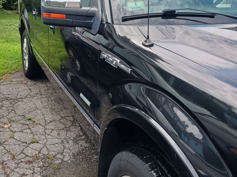 Used 2014 Ford F150 Platinum image 4