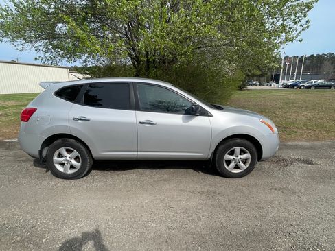 Used 2010 Nissan Rogue S w/ 360 Degree Value Pkg image 2