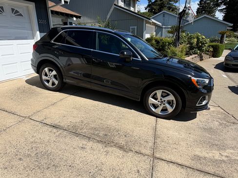 Used 2021 Audi Q3 2.0T Premium image 10