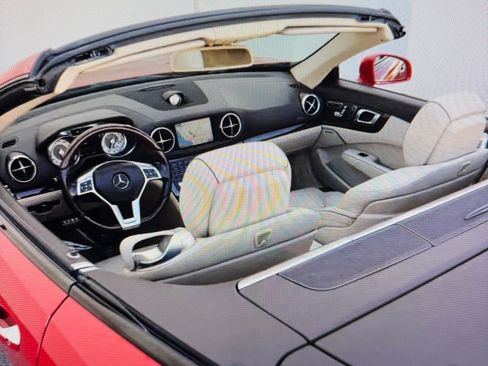 Used 2014 Mercedes-Benz SL 550 w/ Sport Wheel Package image 13