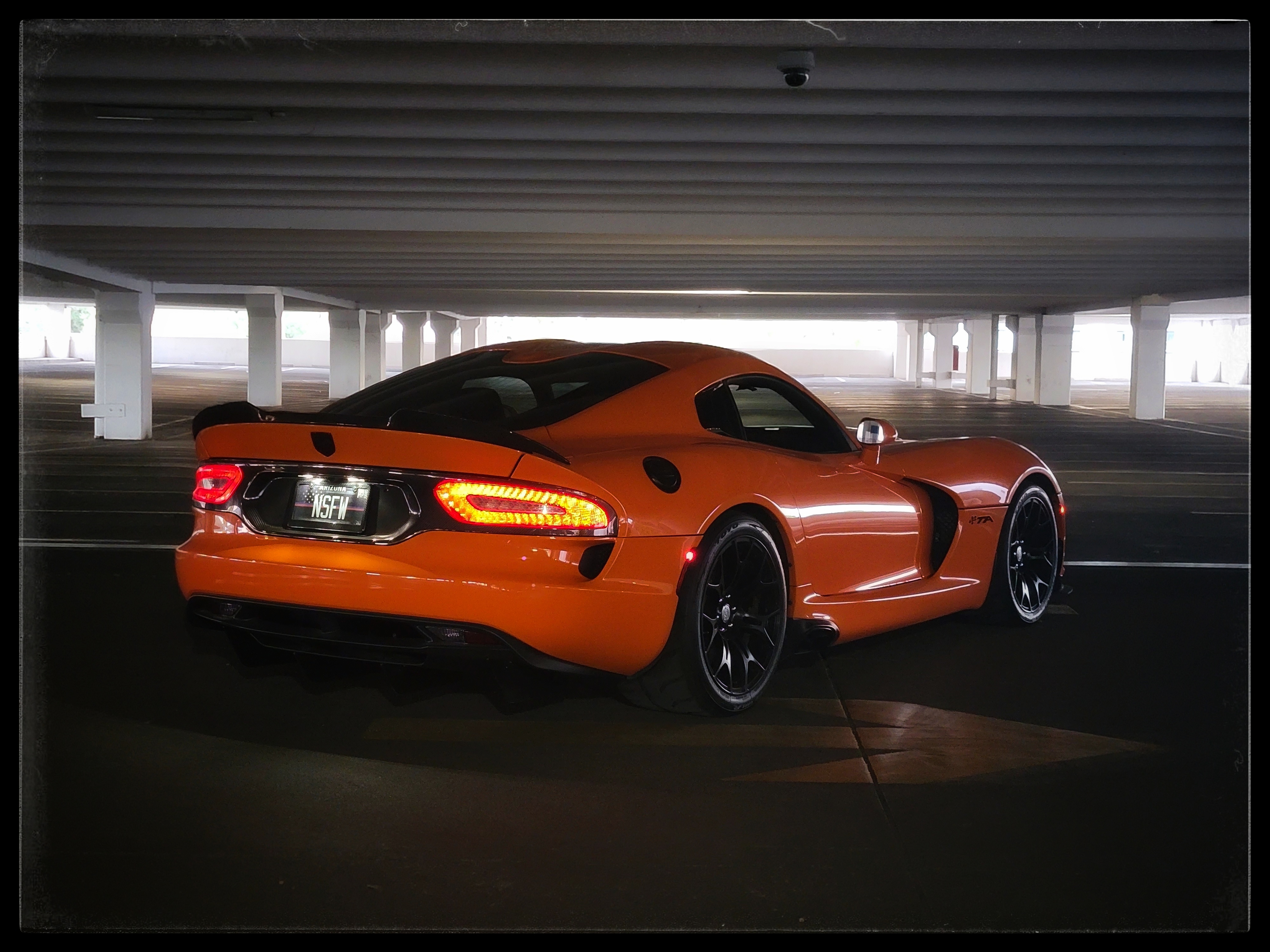 Used 2014 SRT Viper SRT-10 RWD image 6