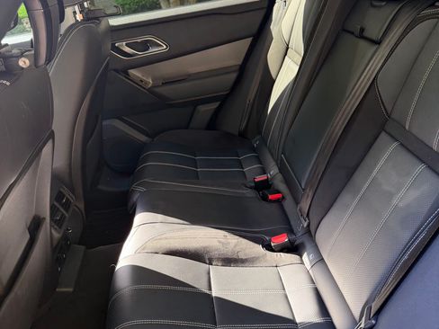 Used 2019 Land Rover Range Rover Velar S AWD/4WD image 12