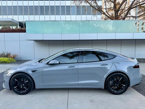 Used 2023 Tesla Model S Standard Range AWD/4WD image 2