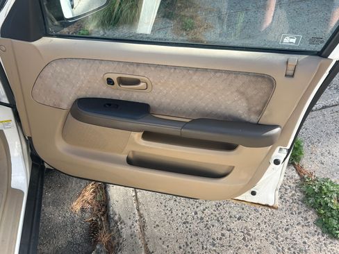 Used 2006 Honda CR-V LX image 6