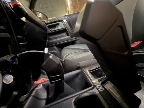 Used 2020 Toyota 4Runner Venture w/ Moonroof Package image 8