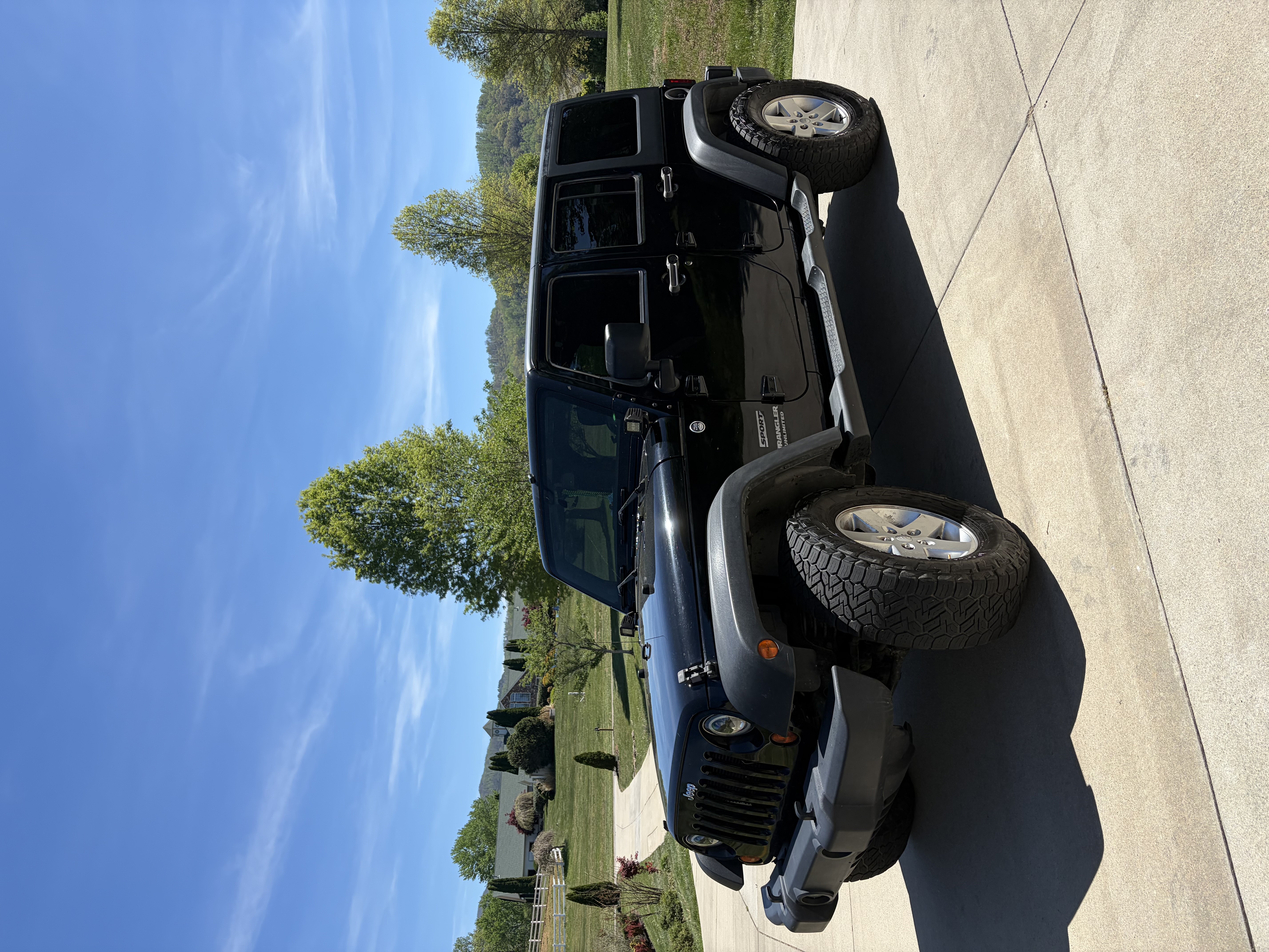 Used 2013 Jeep Wrangler Unlimited Sport AWD/4WD image 16