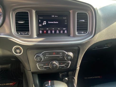 Used 2022 Dodge Charger SXT w/ Leather Interior Group image 16