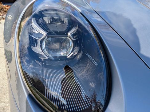 Used 2020 Porsche 911 Carrera S image 9