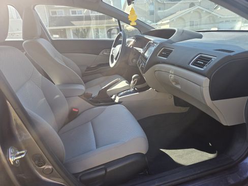 Used 2014 Honda Civic Natural Gas image 9