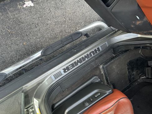 Used 2008 HUMMER H2 image 11