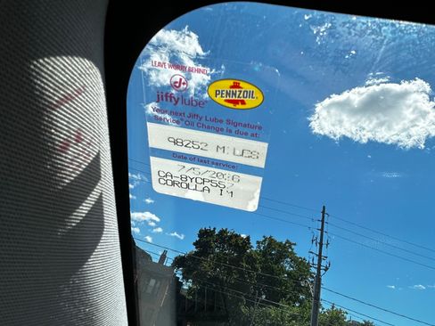 Used 2017 Toyota Corolla iM w/ Carpet Mat Package FWD image 22