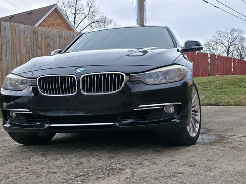 Used 2013 BMW 328i xDrive Sedan image 2