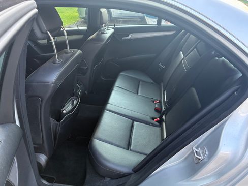 Used 2014 Mercedes-Benz C 300 4MATIC Sedan image 3