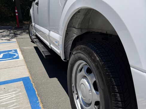 Used 2018 Ford F150 XL w/ Equipment Group 101A Mid RWD image 8