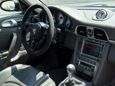 Used 2007 Porsche 911 Turbo AWD/4WD image 4