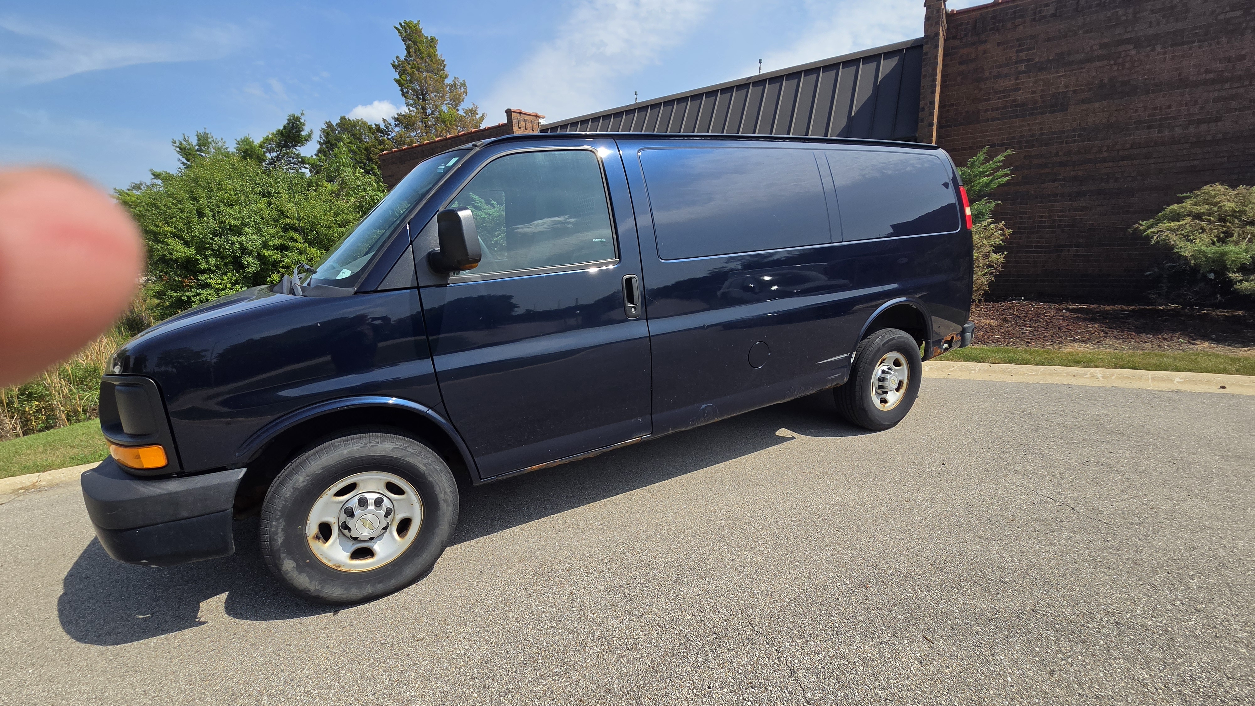 Used 2012 Chevrolet Express 2500 w/ Power Package RWD image 6