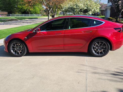 Used 2020 Tesla Model 3 Long Range image 15