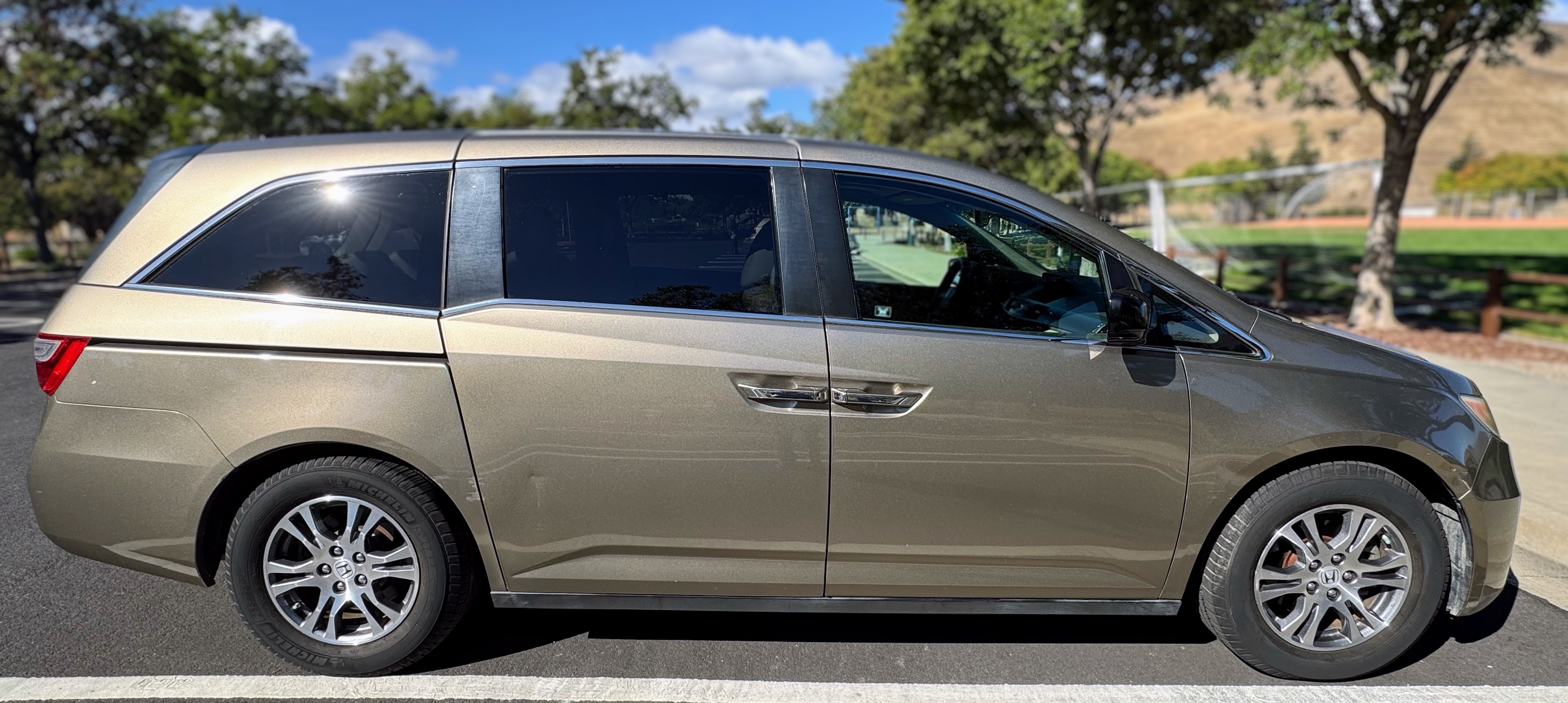 Used 2011 Honda Odyssey EX-L image 4