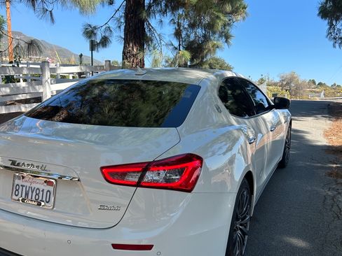 Used 2017 Maserati Ghibli image 10