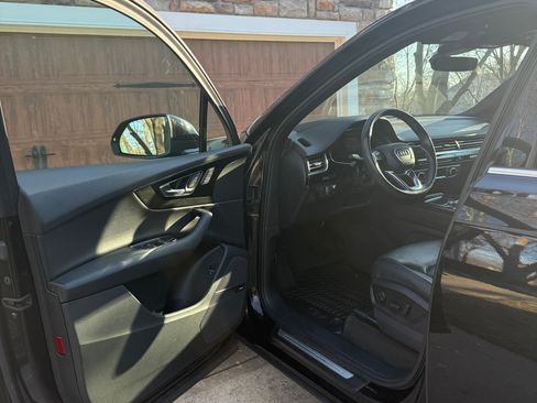 Used 2018 Audi Q7 3.0T Prestige w/ Prestige Package image 6
