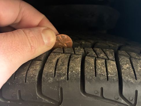 Used 2018 Chevrolet Bolt LT image 13