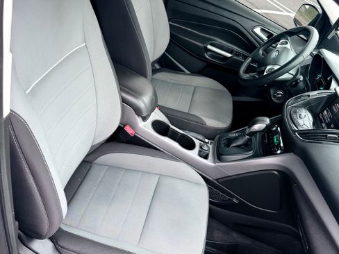 Used 2014 Ford Escape SE w/ Equipment Group 201A image 8