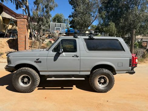 Used 1996 Ford Bronco AWD/4WD image 9