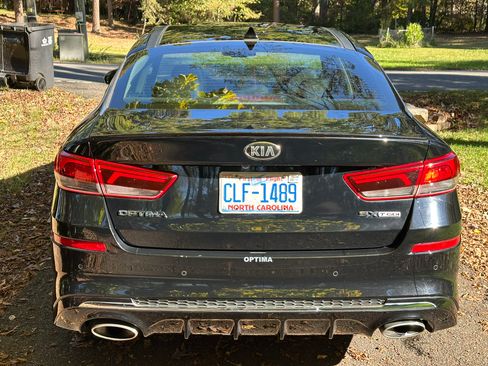 Used 2019 Kia Optima SX image 9
