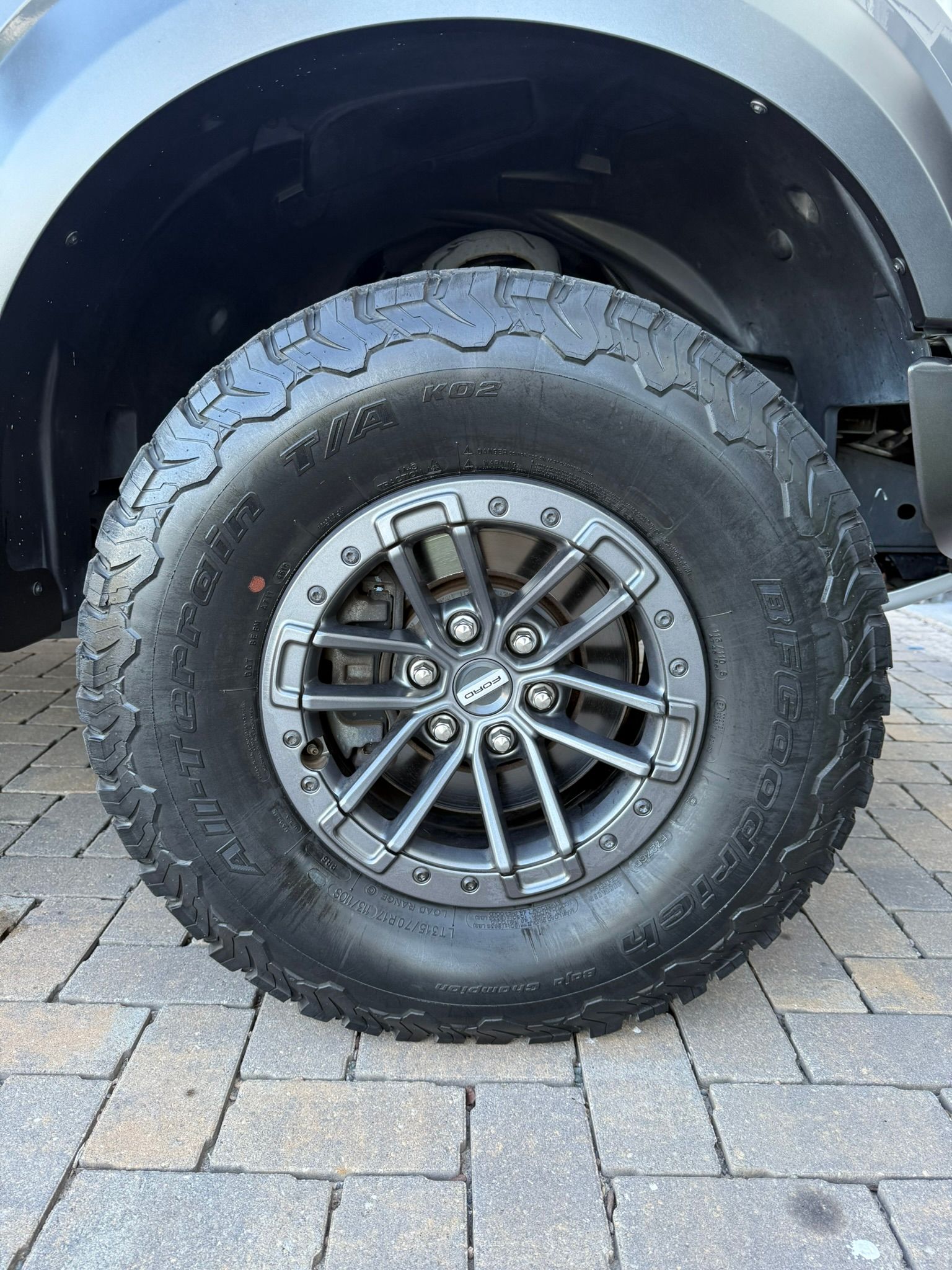 Used 2020 Ford F150 Raptor w/ Equipment Group 802A Luxury AWD/4WD image 13