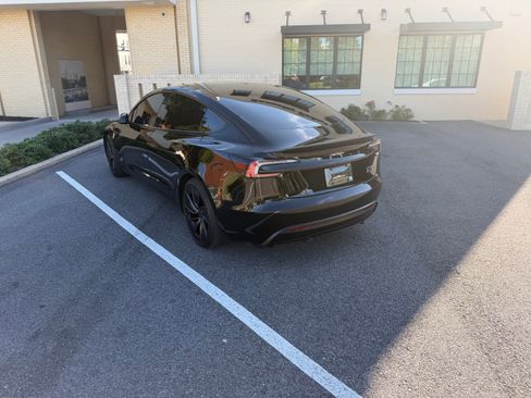 Used 2024 Tesla Model 3 Performance image 7