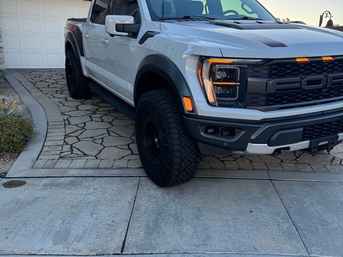 Used 2023 Ford F150 Raptor image 5