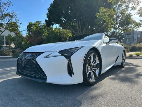 Used 2022 Lexus LC 500 Convertible image 11