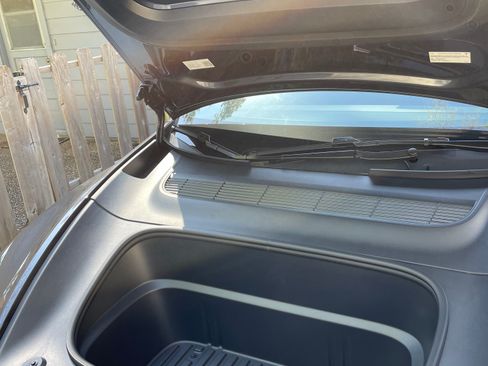 Used 2026 Tesla Model Y Premium Sport Utility 4D image 15