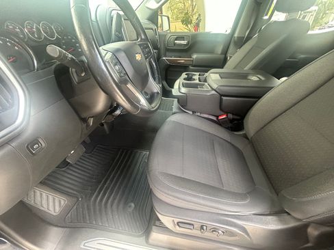 Used 2019 Chevrolet Silverado 1500 LT w/ All-Star Edition image 8