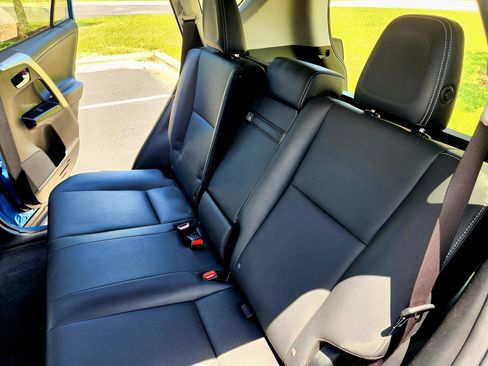 Used 2017 Toyota RAV4 Limited w/ Carpet Mat Package image 19