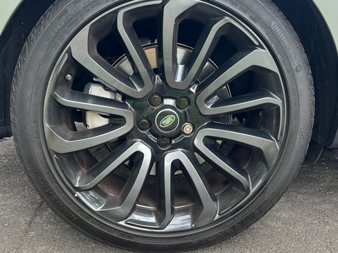 Used 2017 Land Rover Range Rover HSE AWD/4WD image 24