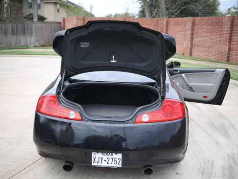 Used 2005 INFINITI G35 Coupe w/ (P01) Premium Pkg image 12