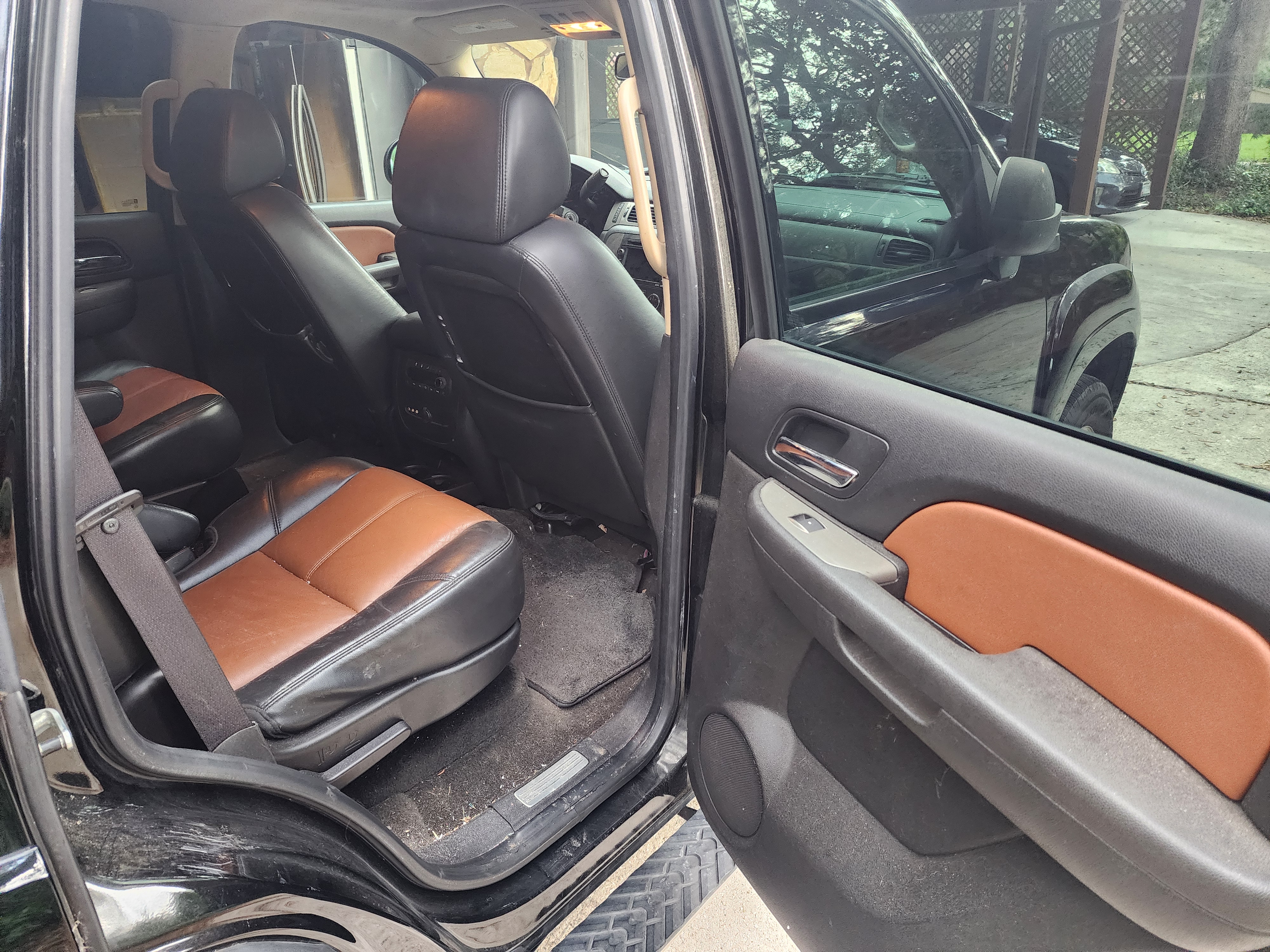 Used 2008 Chevrolet Tahoe LT AWD/4WD image 12