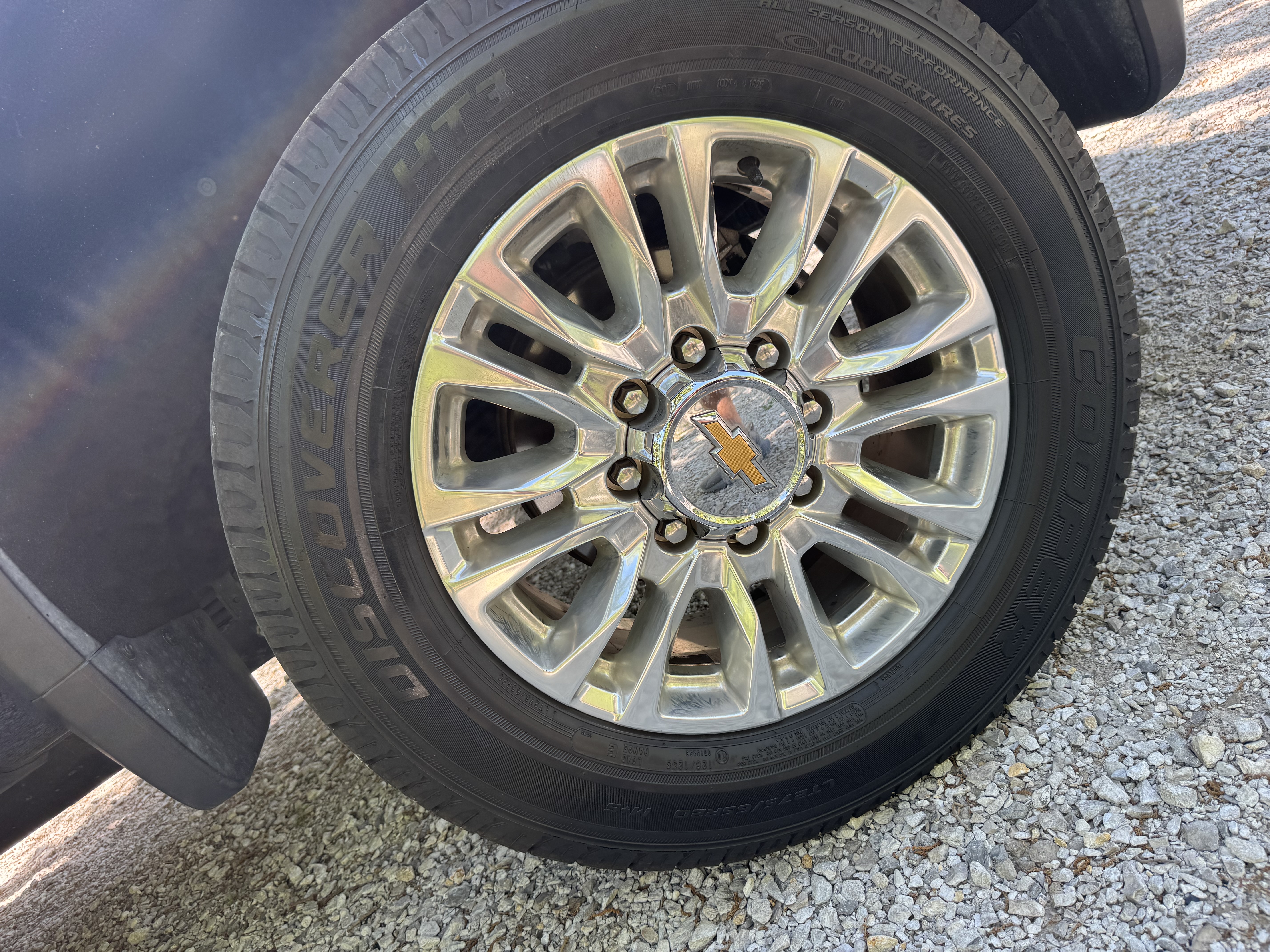 Used 2023 Chevrolet Silverado 2500 High Country AWD/4WD image 24