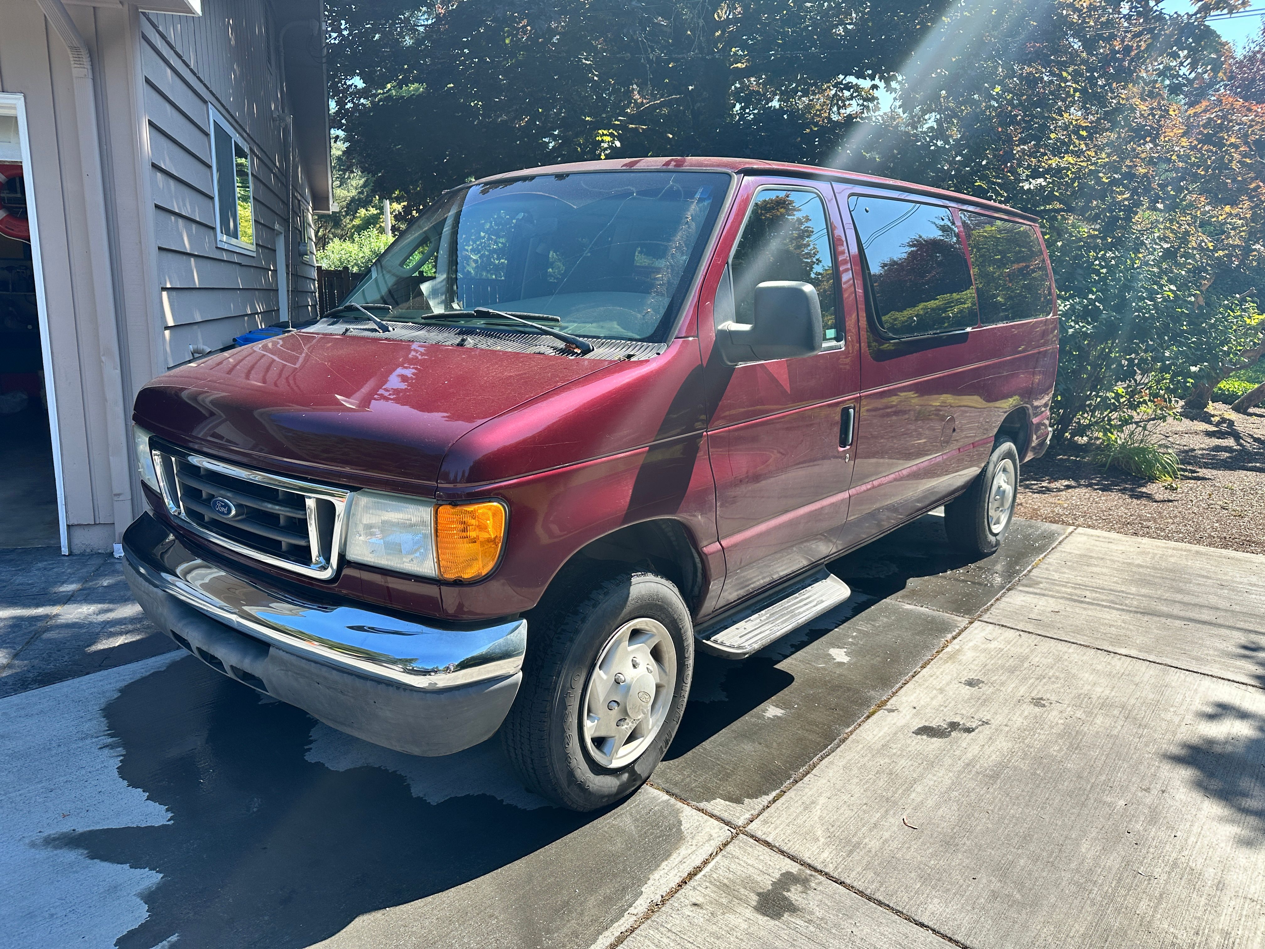 Used 2006 Ford E-350 and Econoline 350 XL RWD image 1