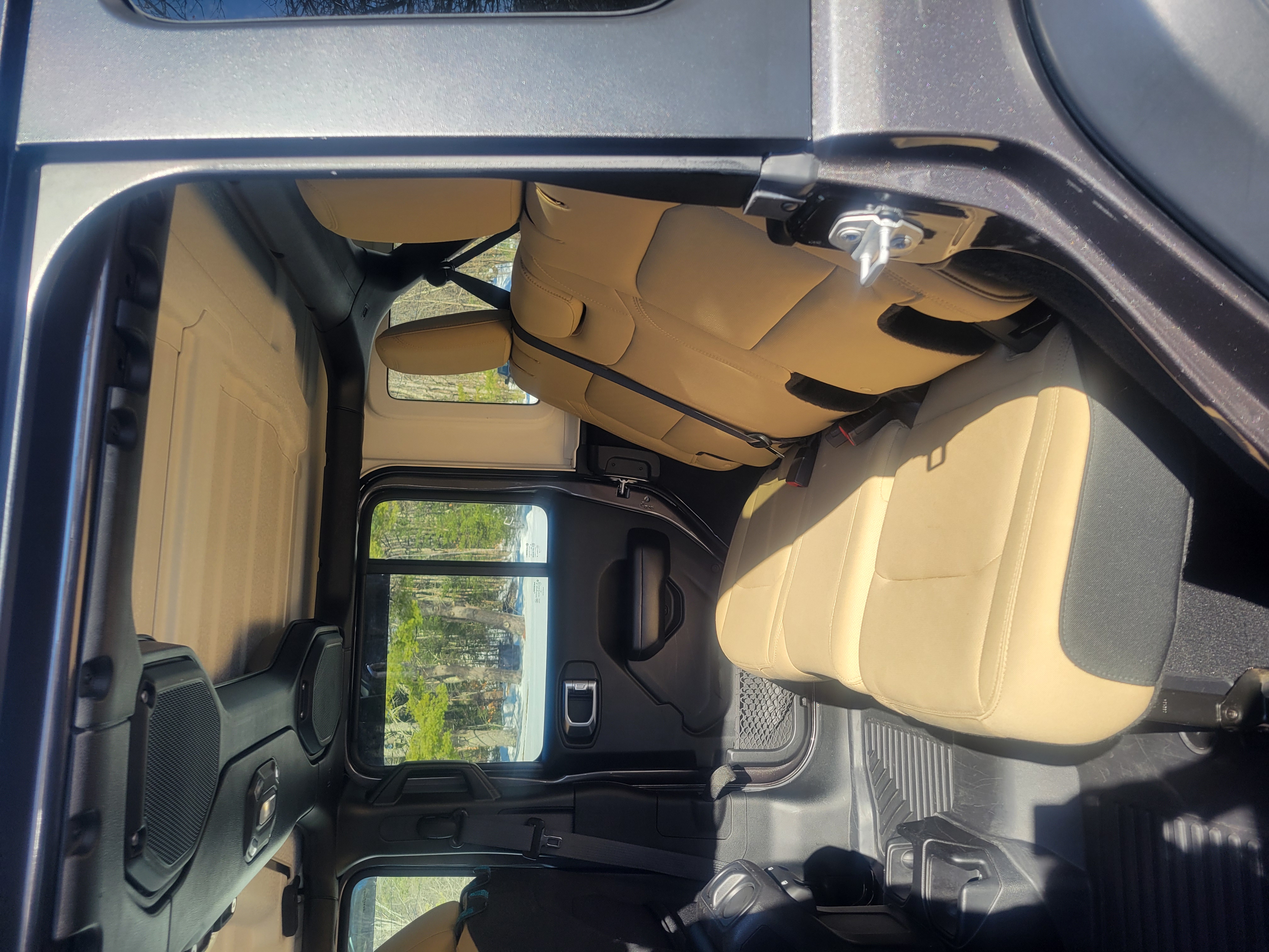 Used 2018 Jeep Wrangler Unlimited Sport S AWD/4WD image 16