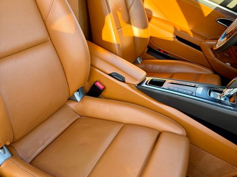 Used 2014 Porsche Cayman image 10