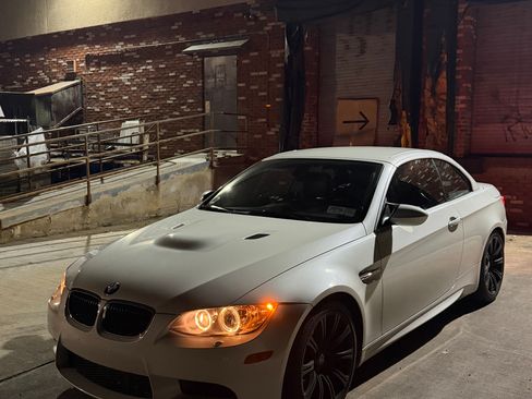 Used 2012 BMW M3 Convertible image 11