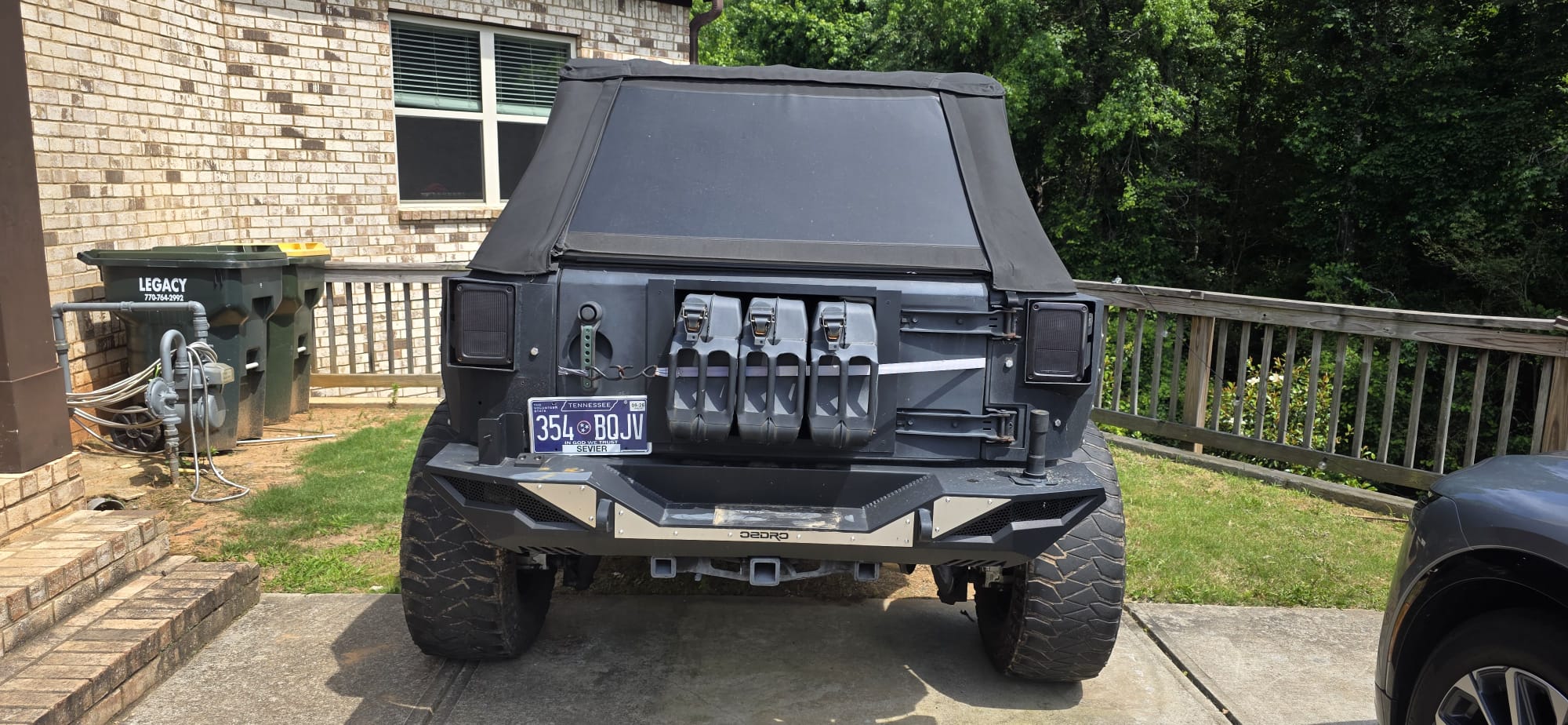 Used 2008 Jeep Wrangler Unlimited Sahara w/ Dual Top Group AWD/4WD image 5