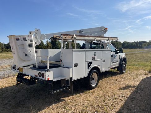 Used 2018 Ford F450 XL w/ Snow Plow Prep Package image 4