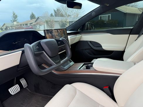 Used 2021 Tesla Model S Long Range image 6