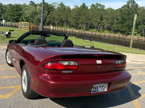 Used 1994 Chevrolet Camaro LT RWD image 5