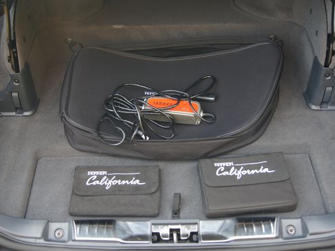 Used 2013 Ferrari California image 12