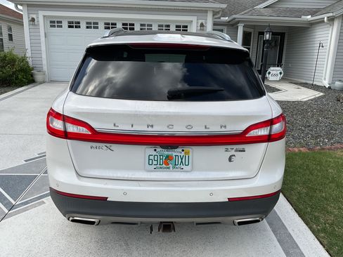 Used 2016 Lincoln MKX Reserve w/ Technology Package image 4